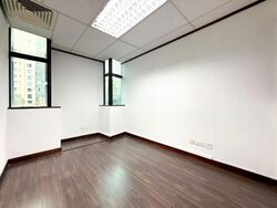 Sims Avenue Centre (D14), Retail #570947341
